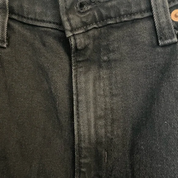 Levi's Women's High Rise Black Jeans - Picture 3 of 8